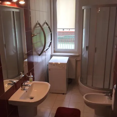 Eu Apartment *